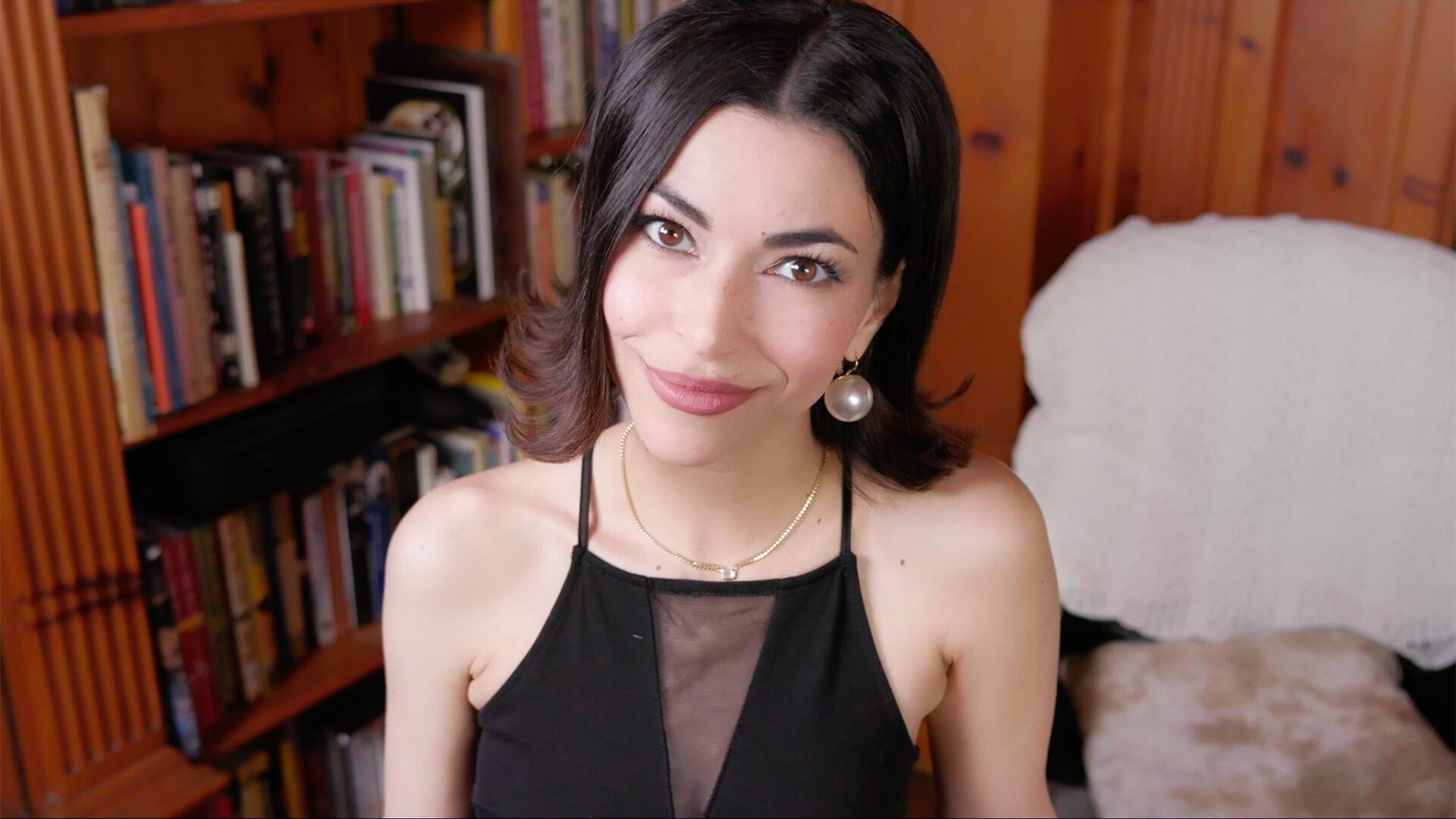 《名利场:我被好莱坞美女潜规则了》中文版