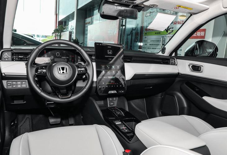 会发光的本田标……