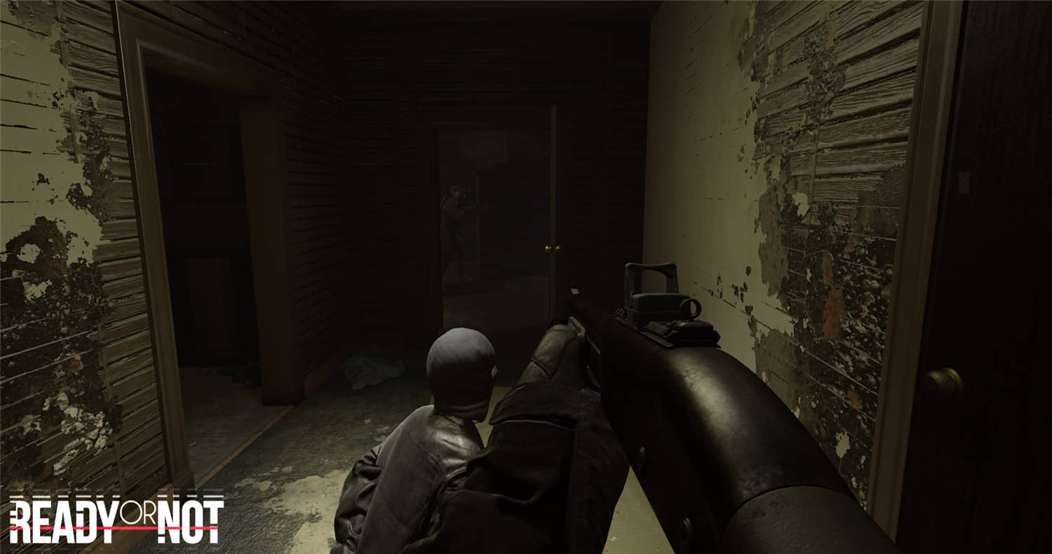 《严阵以待》v94572中文版